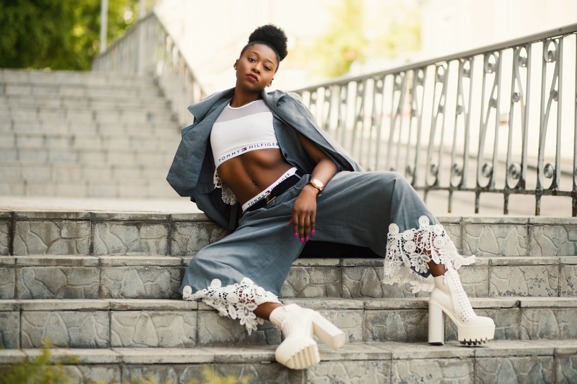 Accessories That Transform a Basic Outfit